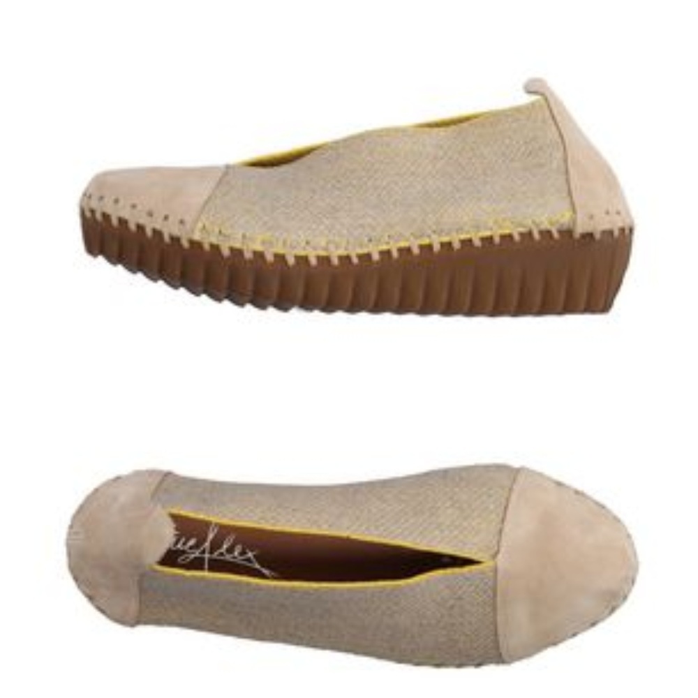 ALEX wedges with rubber heels size 5